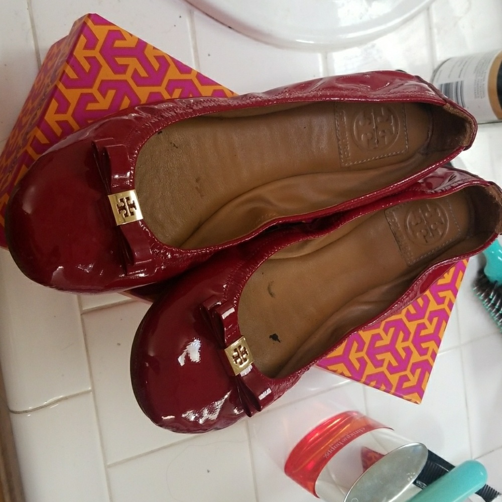Tory Burch flats with bow